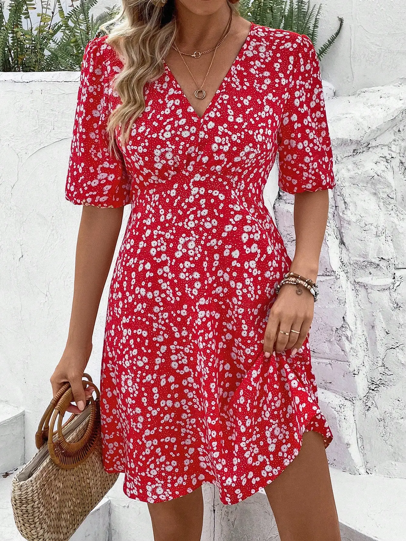 

Red White Floral Print V-Neck Short Sleeve A-Line Dress