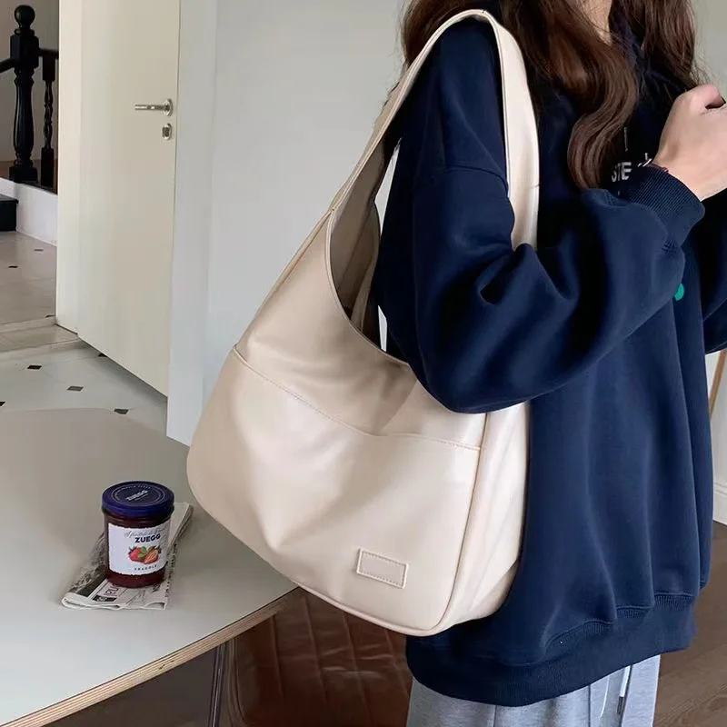 Large Capacity Tote Bag Women's New Trendy Bucket Shoulder Bag Simple Versatile Commuter Handbags Fashion Student Classroom Bags