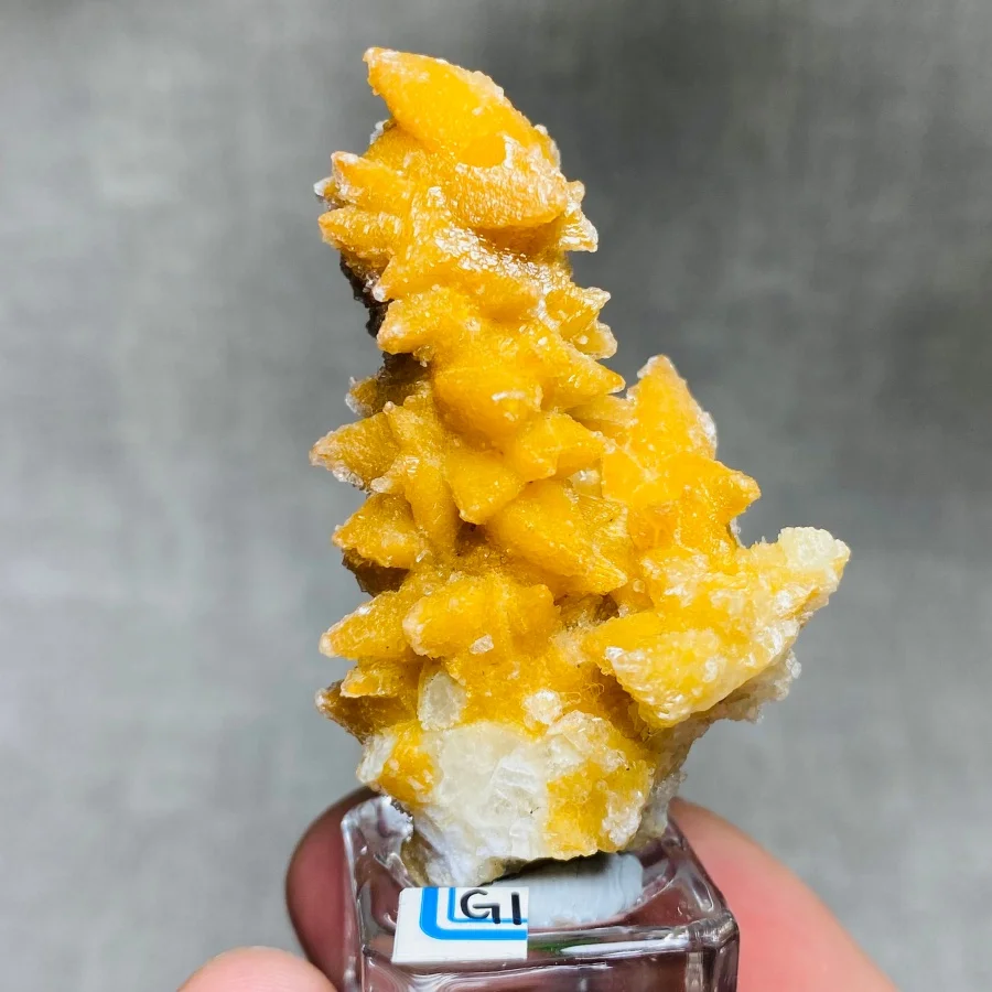 

New Product Natural Iced Sugar Crystal Guizhou Rock Calcite Specimen Energy Healing Stone Garden Decor G1-11