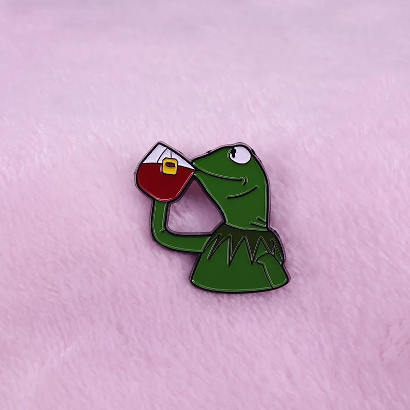 Hard Enamel Fun Green Pepe Frog Meme Aniaml Pin Pyramid Thinking Drink Animal Cartoon Brooch Hat Badge Keychain Gift for Friends