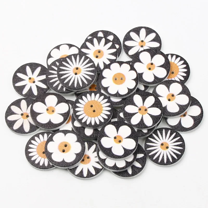 50pcs/lot 15/20/25mm Natural Wooden Round Flower Sewing Buttons For Clothing Decoration Scrapbook Diy Home Sewing Accessories