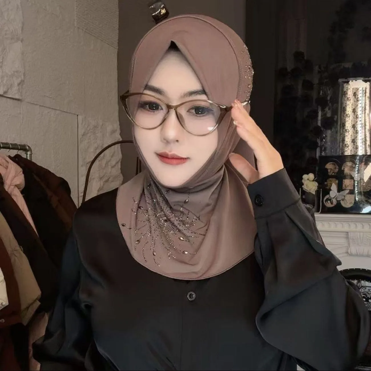 Muzułmańskie, gotowe do noszenia hidżaby, błyszczące szale, modne chusty na głowę dla kobiet