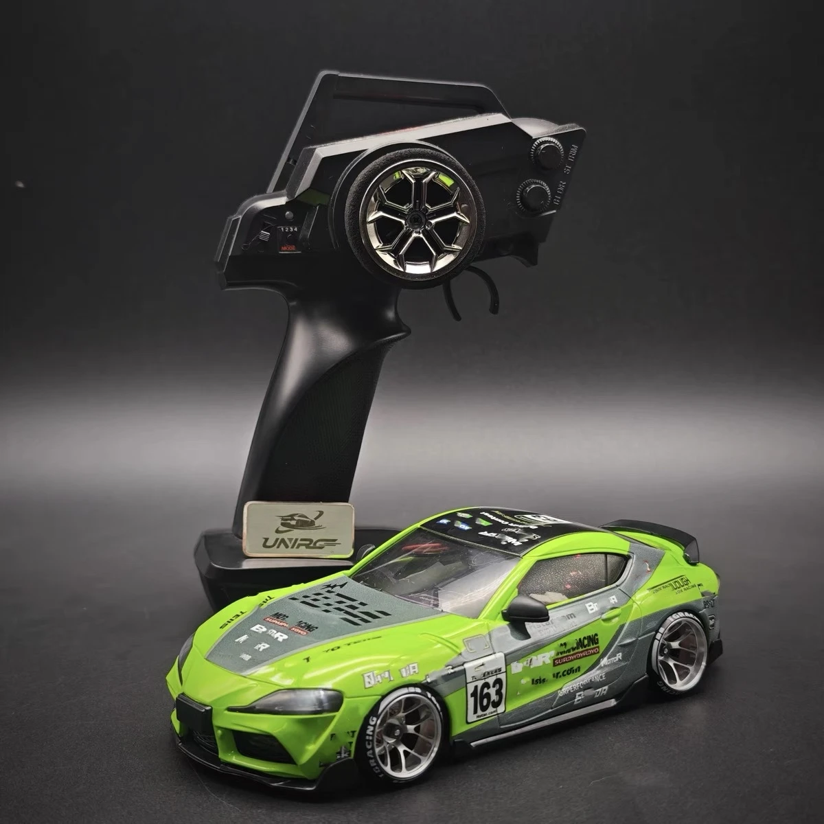 Samochód RC 1/28 WLtoys K969 2.4G Zdalnie Sterowany AWD Offroad Samochód Wyścigowy 30KM/H Drift Zabawki z karoserią