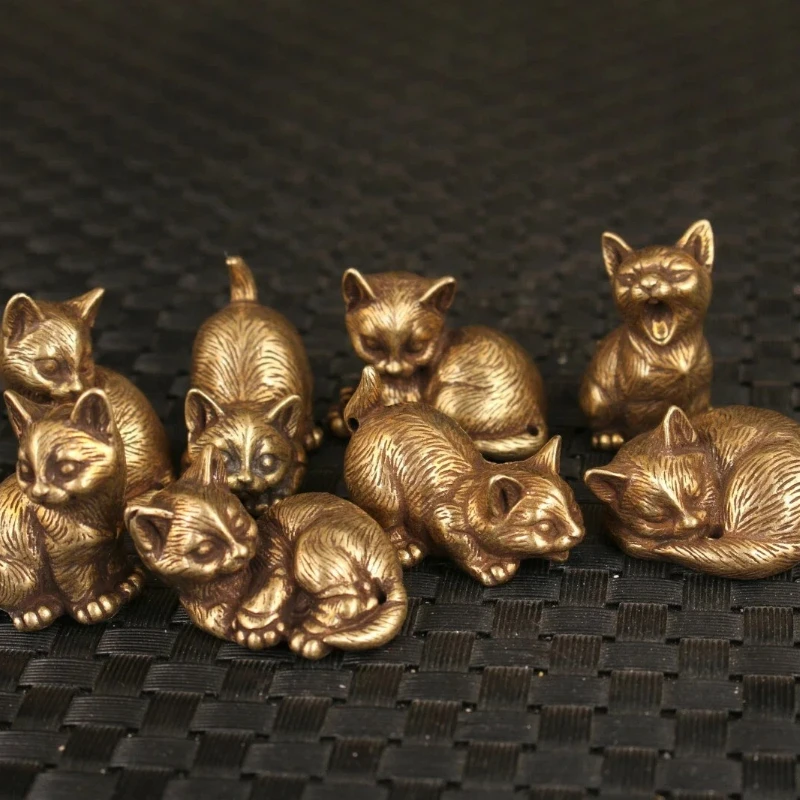 Chinese Copper Bronze Hand Cast 8 Piece Lovely Cats Statue Tea Pet Table Deco