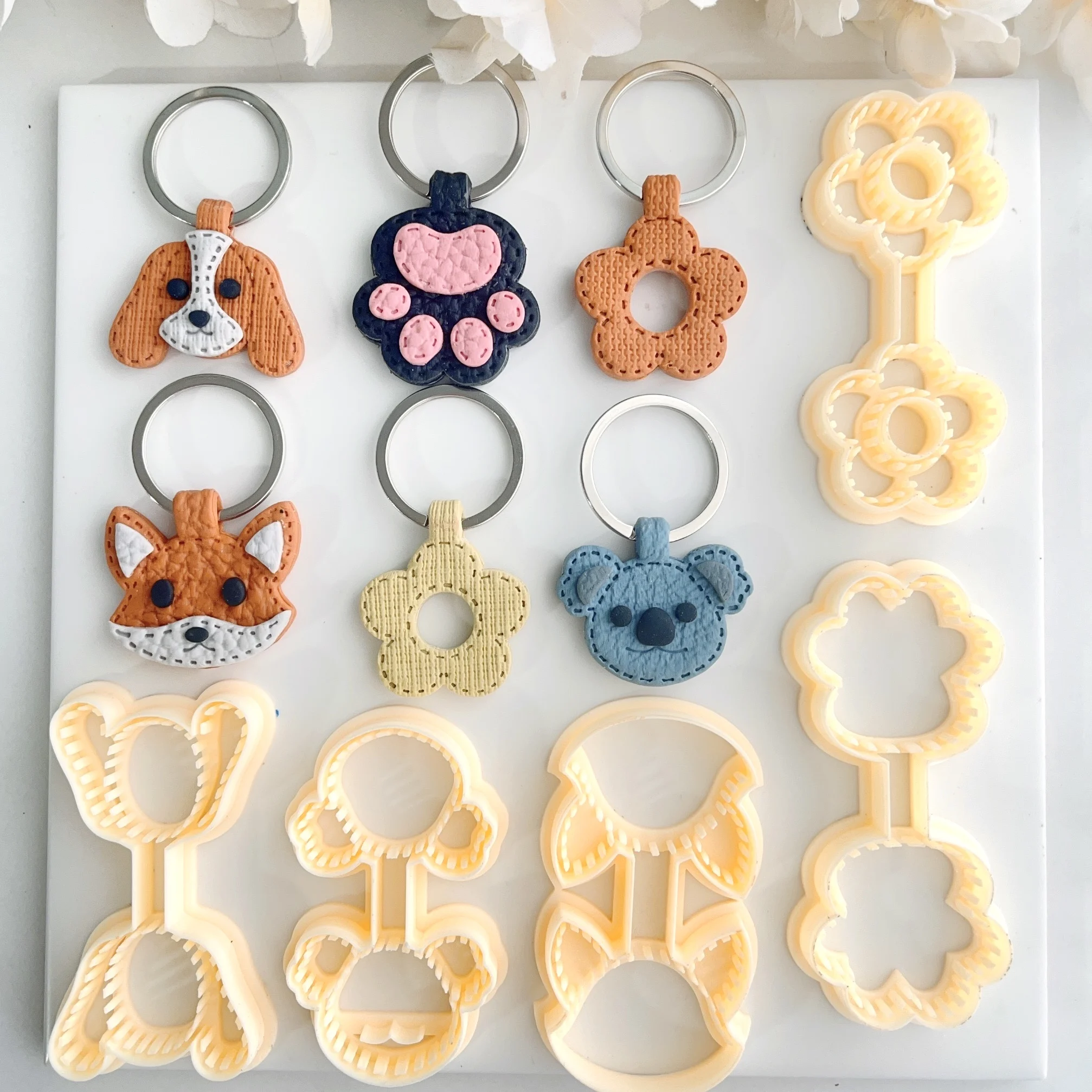 Brelok do kluczy Stitch ClayCutters Cat\'s Paw Leather Keychain ClayCutters Clay Cutters Stitch Keychain Polymer Clay Cutter for Jewelry