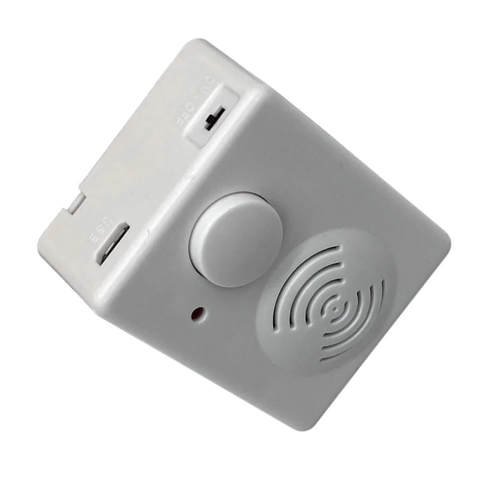 USB-Driven Sound Box for MP3 Upload Internal 4MB Storage Expandable to 16MB Volume Regulation and Six Playback Behaviors