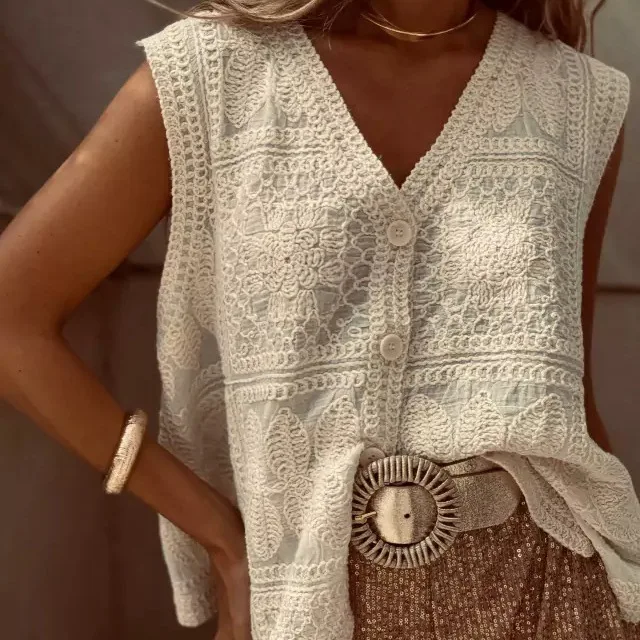 

Literary and thin embroidered lace vest vest women's new casual style blouse temperament top apricot cotton