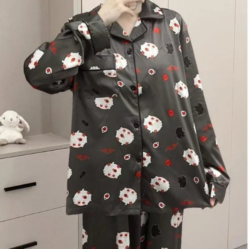 ألعاب ثانوية جديدة من Love and Deepspace Sylus حول بيجامات كرتونية مخصصة ومبتكرة بأكمام طويلة تناسب ملابس المنزل