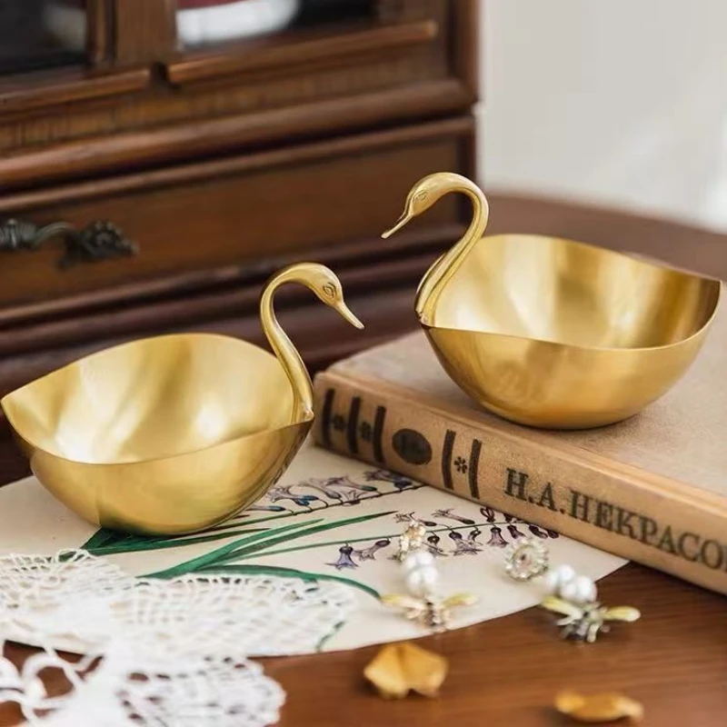 

Fruit Tray,Brass Home Swan Plate,European Golden Retro Snack Disc,Home Living Room Decoration Accessories Storage Supplies