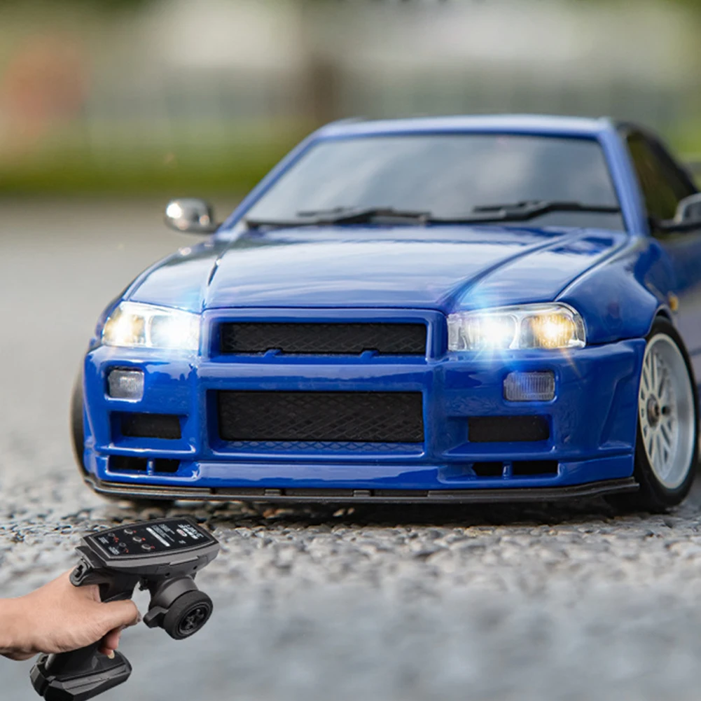 LD1899 Remote Control Car 1/18 Rear Wheel Drive GTR Drift Cars 2.4G Racing Vehicles Models Game With Led Light