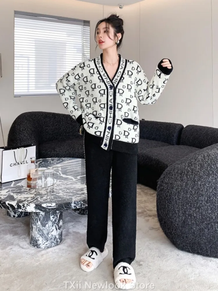 Pajamas Women Autumn Winter 2023 New Half-side Velvet Wearable Thickened Knitted Shirt Internet Popular Style Home Clothes suit