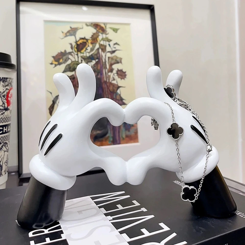 Black-white Resin Love Gesture Statues Sculptures Desktop Ornament Sculpture Figurines Modern Art Crafts Office Home Decoration