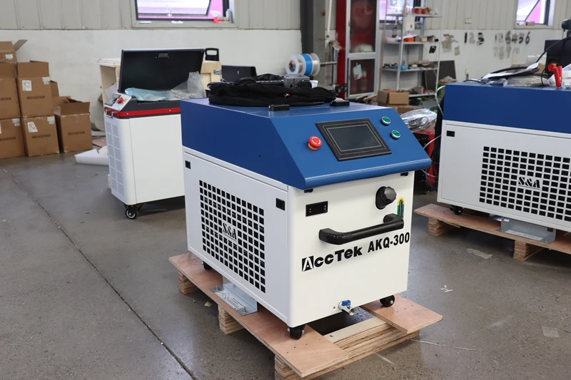 2024 AccTek Small Portable Pulsed Laser Cleaning Machine AKQ-100/200 300W 500W Air Cooling Laser Rust Remover 1000w