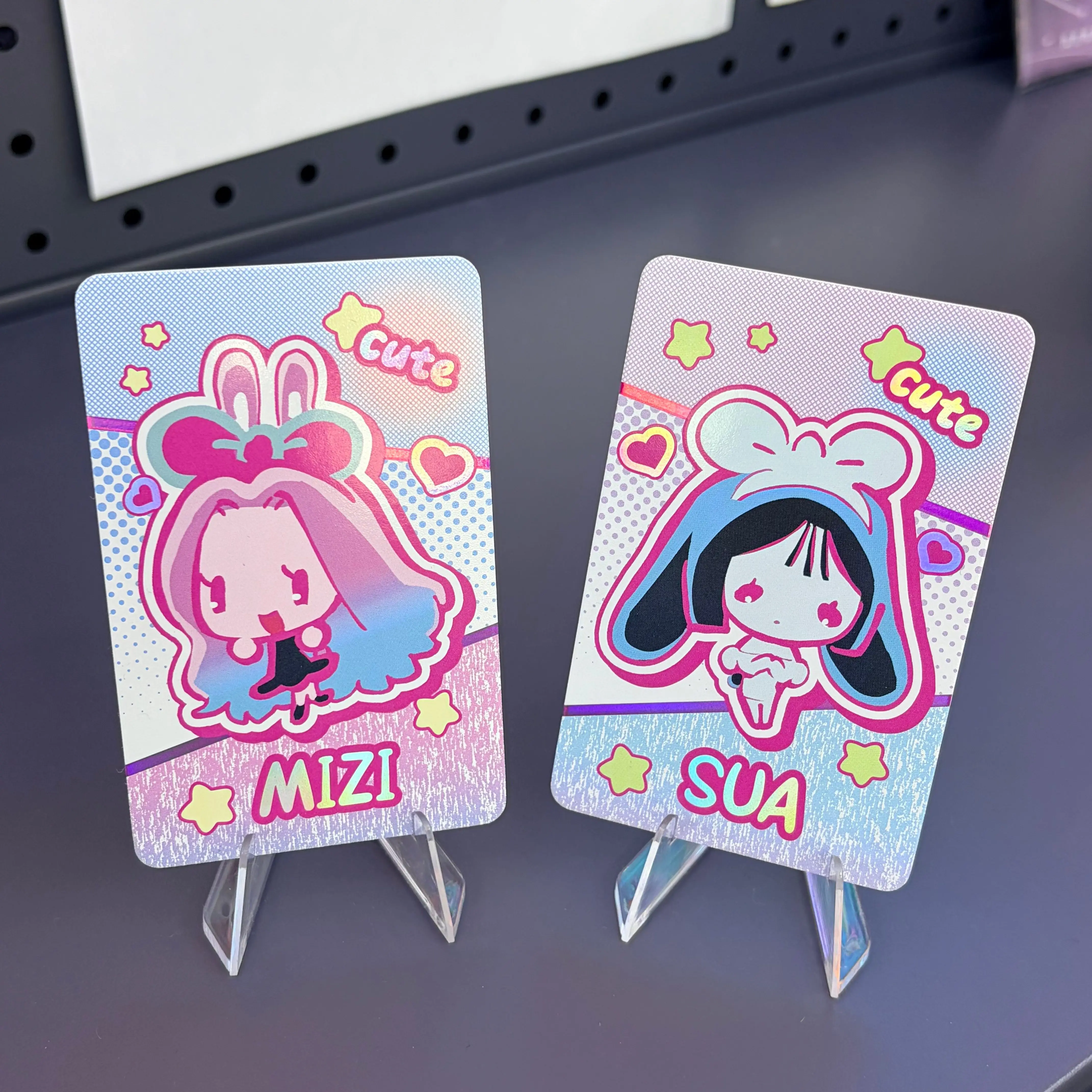 การ์ดสะสมเวอร์ชั่น Q ของแท้จากอนิเมะ Alien Stage - ของขวัญการ์ดขนาดเล็กจาก Mizi Ivan Luka Sua Hyuna Stage Till