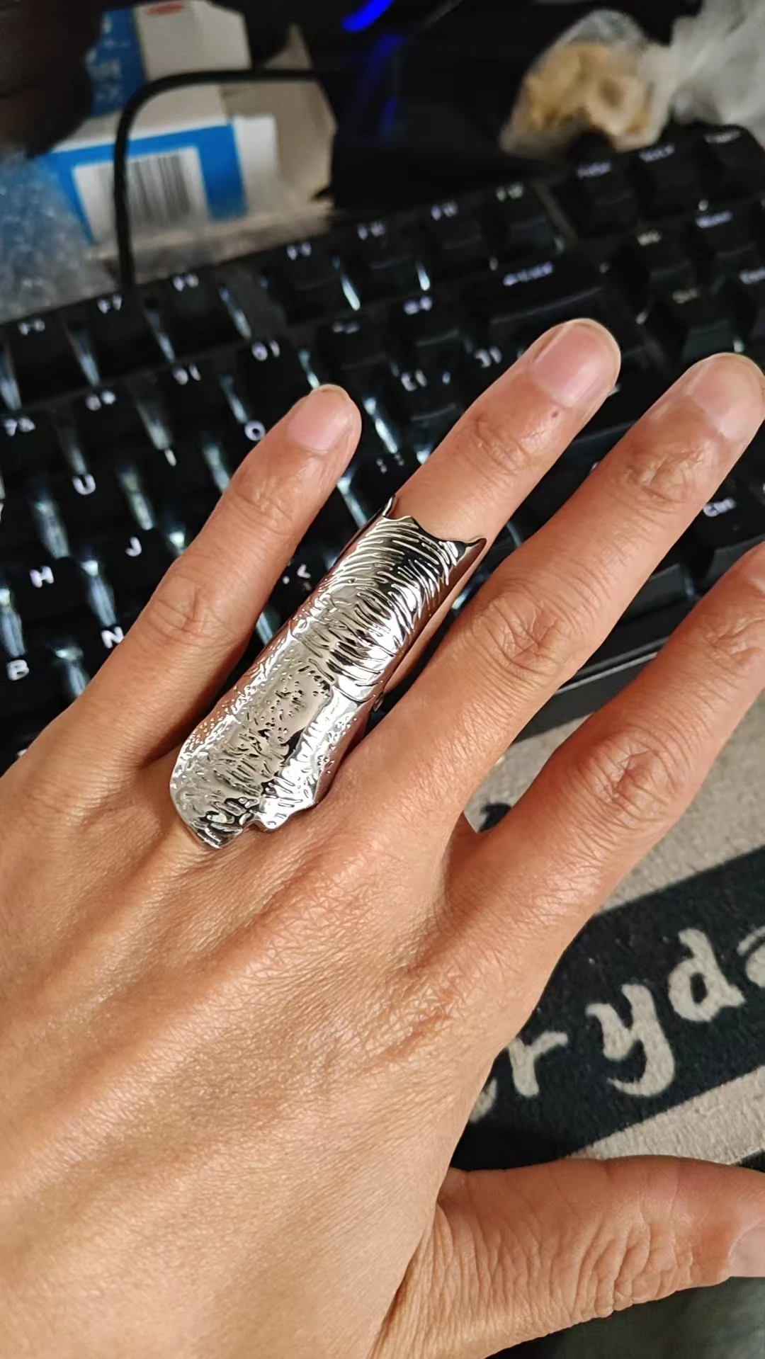 Hip Hop Style Irregular Texture Knuckle Ring Minimalist Finger Guard Ring Fashion Jewelry for Women Men