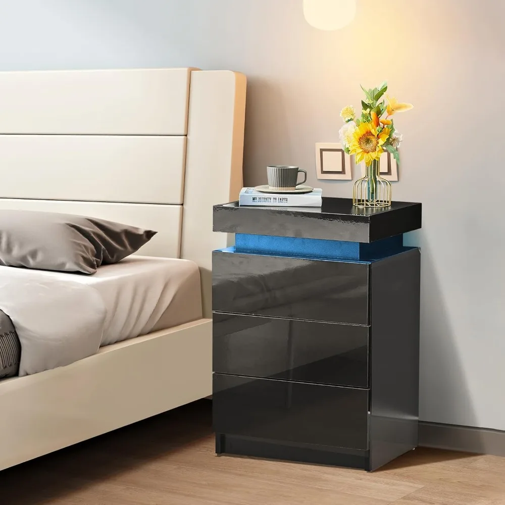 مجموعة منضدة سوداء مكونة من قطعتين مع أضواء LED، وحامل ليلي ذكي مع مساحة تخزين قابلة للطي، وطاولة بجانب السرير مع 3 أدراج شديدة اللمعان، وضعية #2