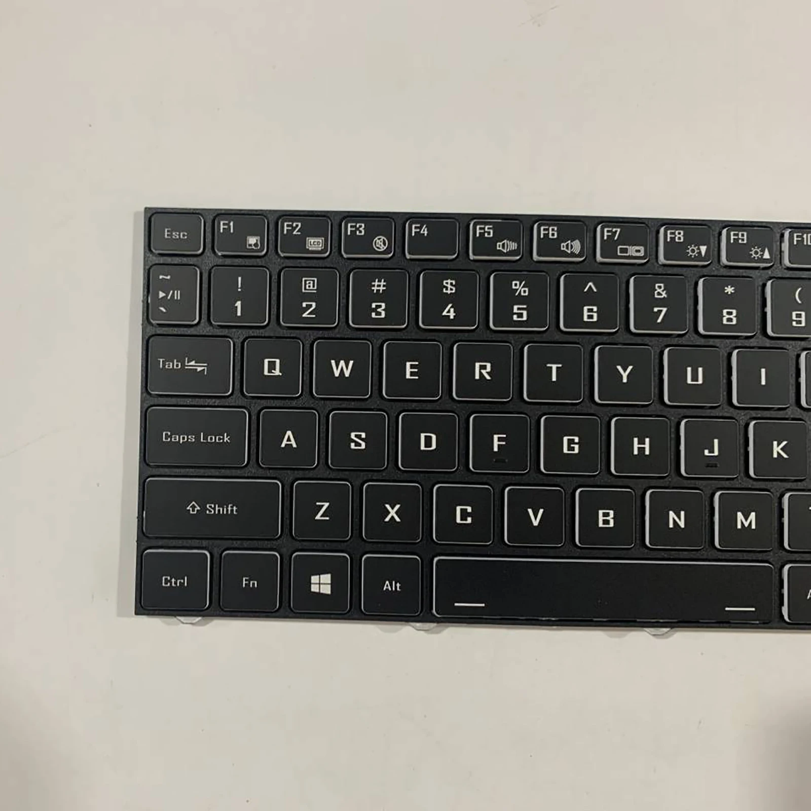 

US RU Laptop Keyboard for CLEVO N15Z3 PB70 PB71 PB50 PB51 CVM18H93US9430