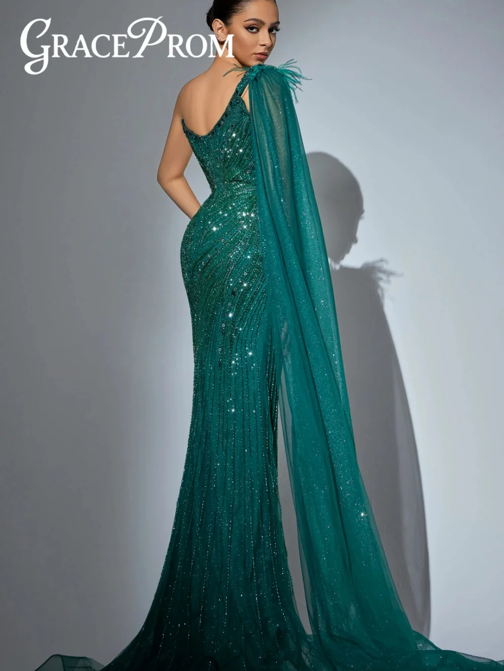 

Fashionable Strapless Evening Dress Elegant Beaded Evening Gown Graceful Cape Tulle Floor-Length Party Gown Customized