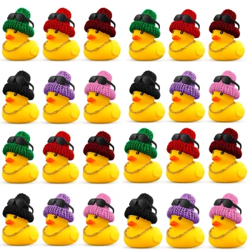 6/12/36Pcs gumowa kaczka dekoracje samochodowe żółta kaczka ozdoby na deskę rozdzielczą z Mini czapką naszyjnik i okulary przeciwsłoneczne kaczka samochodowa luzem