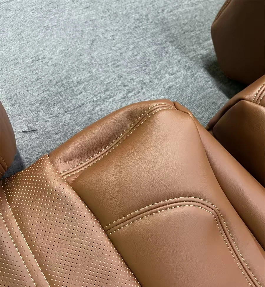 أغطية مقاعد السيارة ذات الحجم المخصص عالي الجودة لسيارة رينج روفر الفاخرة غطاء مقعد جلدي من نسيج نابا