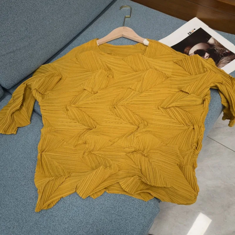 

Miyake Diamond Pleated T-Shirt Plisse Women 2026 Summer New Solid Color Loose Long Top Casual Versatile Short Sleeve T-Shirt
