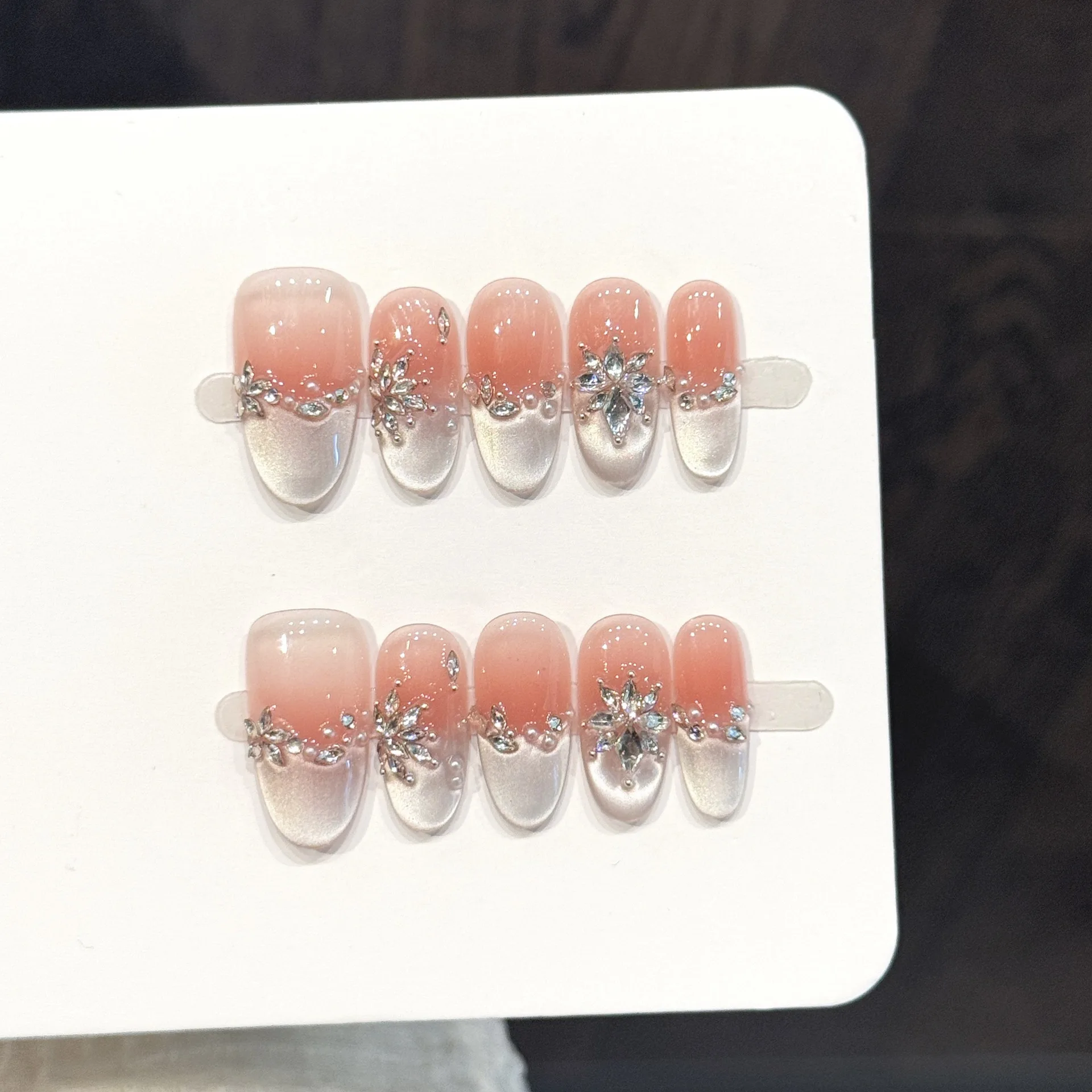 10PCS Oval Handmade Press On Nails, Dopamine Cat's Eye Nail Patch Color Star Sweet Girl, Suitable for Parties and Daily Wear. view 6