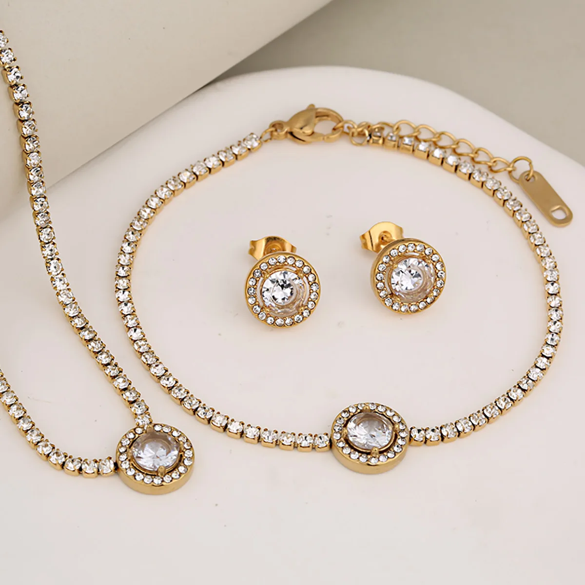 

Simple & Premium Full Diamond Round Heart Square Water Drop Stainless Steel Necklace Bracelet Earrings 3pcs Set for Women