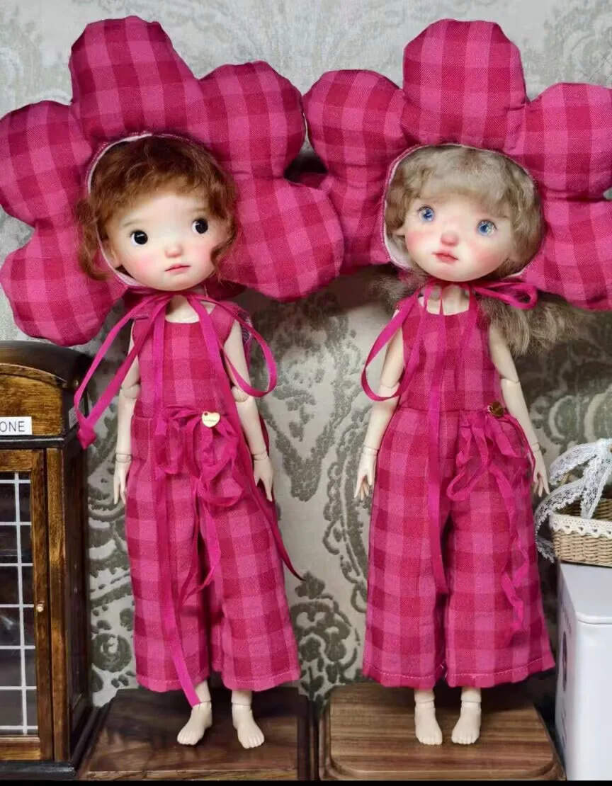 

1 комплект комбинезона в стиле каваи 2025 Blythe/landoudou + шляпа с цветочным узором (подходит для Lulu,ymy24,Ob22,24,26,zone, Jenny)