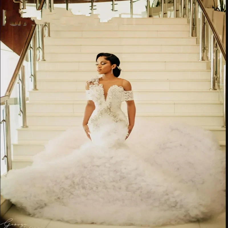 

Customized Shinny Pearls Appliques Aso Ebi 2025 Mermaid Wedding Dress Off the Shoulder Tiers Tulle Bridal Gowns with Corset Back