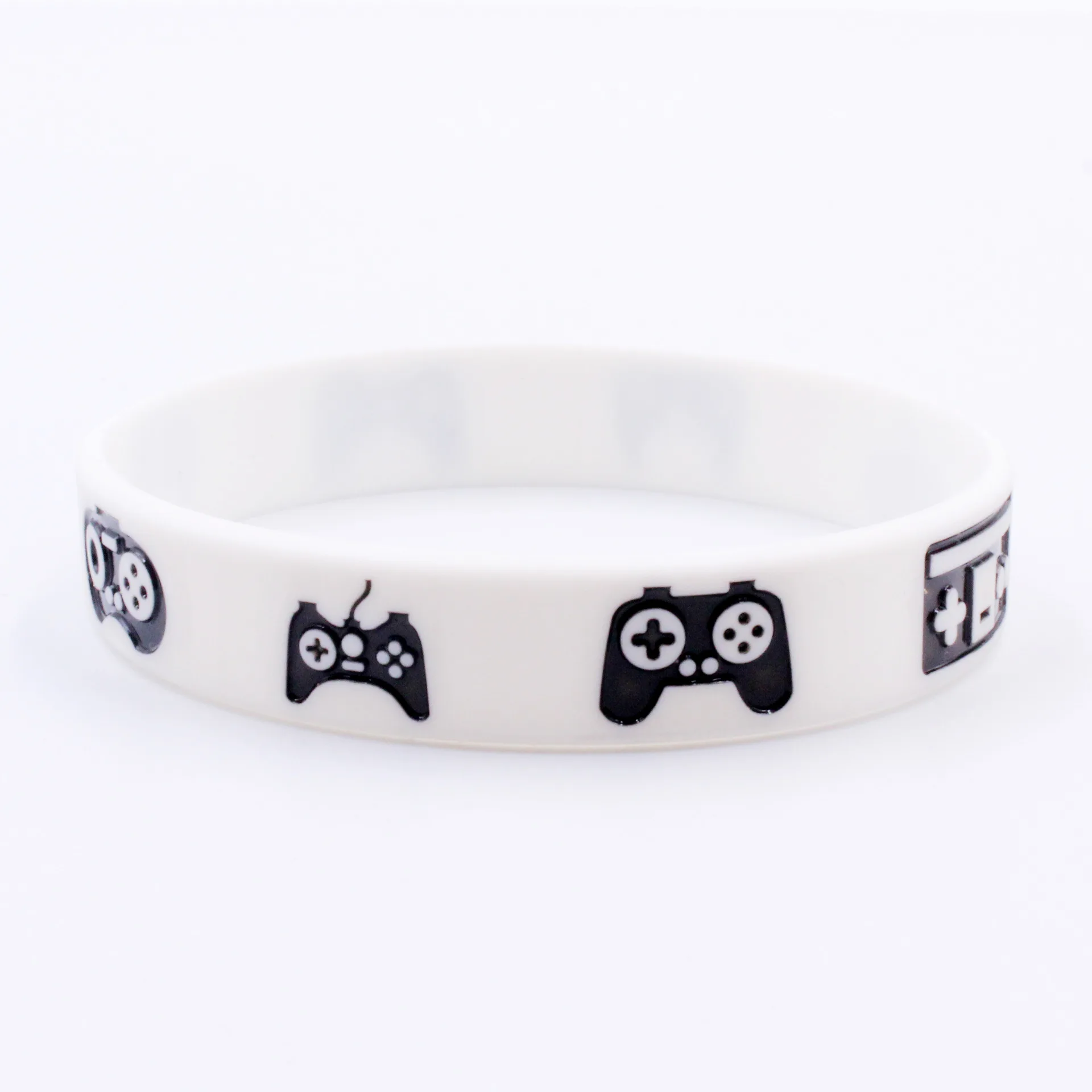 1PC NEW Game Controller Logo Debossed Printed Bracelet Game Lover Bangles Black and White Wrist Strap Men Bracelet Gifts SH367