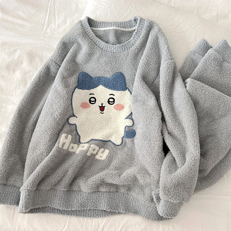 بدلة بيجامات شتوية للسيدات من الفلانيل على شكل رسوم كرتونية من Chiikawa ملابس منزلية سميكة ودافئة ملابس صالة للفتيات