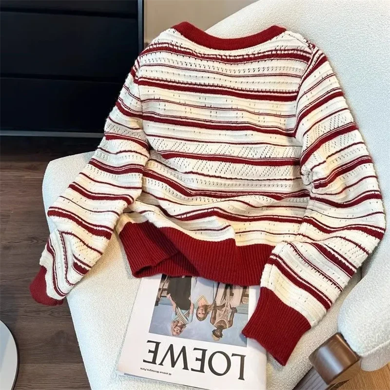 Herfst Winter Korte Trui Vrouwen 2024 Nieuwe Mode Losse Casual Tops Gestreept Gebreide Vest Strik Knoop Bovenkleding Dames