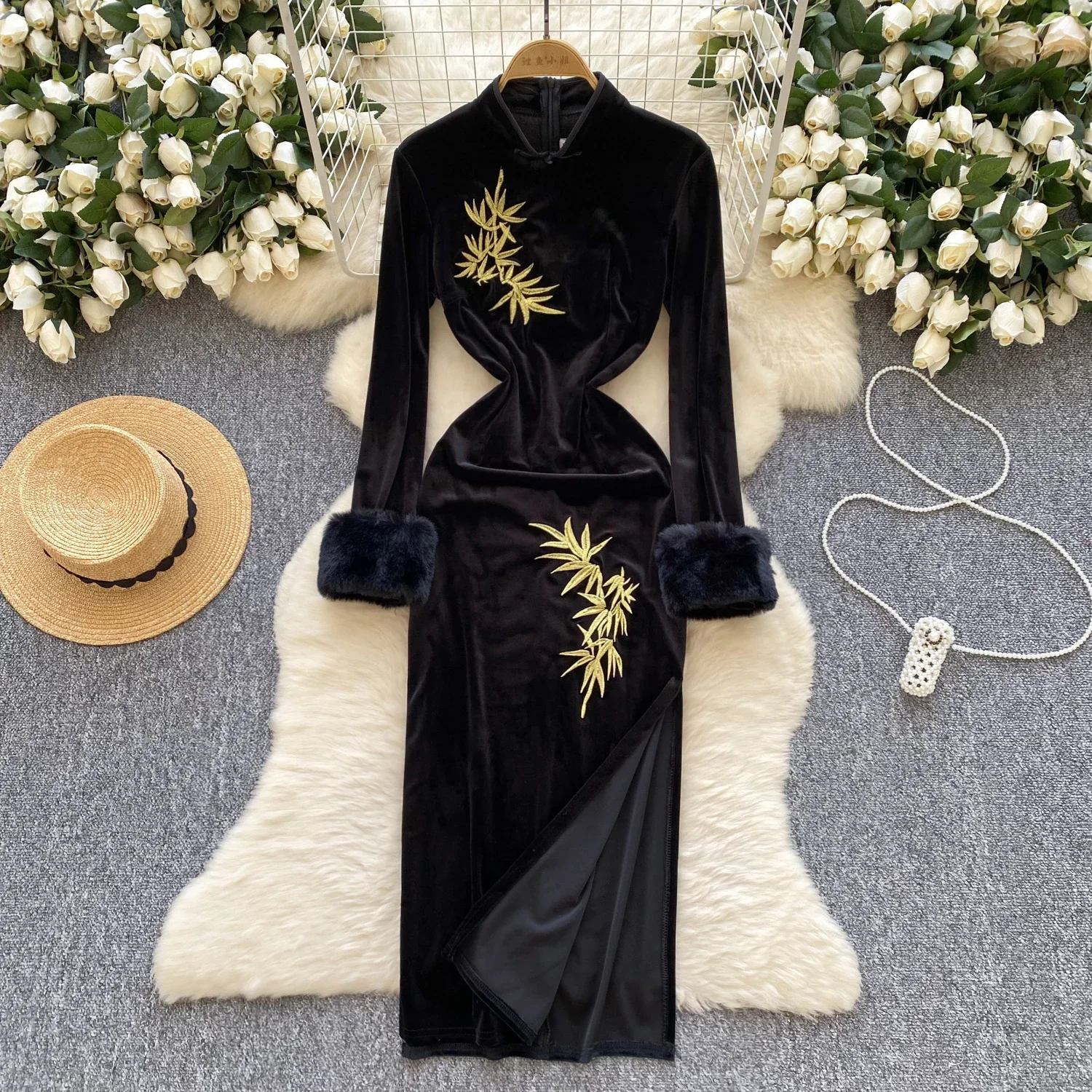 Elegant Plush Long Sleeve Vintage Stand Collar Chic Embroidered Split Slim Cheongsam Dresses Evening High Street Velour Clothing