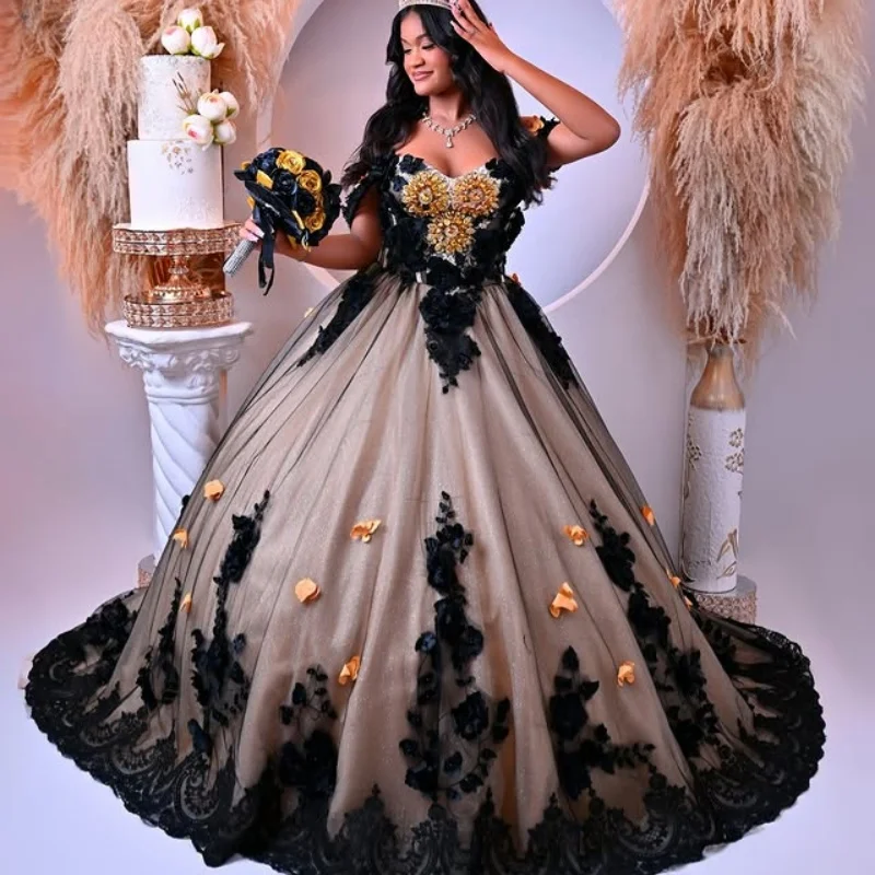 

Черные платья Quinceanera по индивидуальному заказу с открытыми плечами и кристаллами 3D цветок из тюля с длинным хвостом Vestido 15, Quinceanera