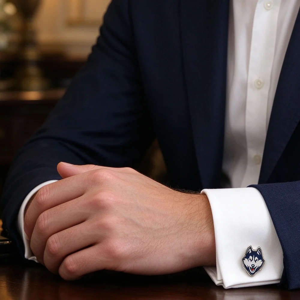 Cute Husky Dog Head Cufflinks Enamel Metal Men Shirt Cuff Links Pet Puppy Portrait Shape Suit Accessories Animal Lover Gift