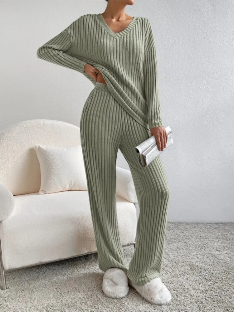 Autumn New Women\'s Fashion Casual Straight Leg Pants With Loose V-neck And Pit Stripe Knitted Long Sleeved Pants Two-piece Set