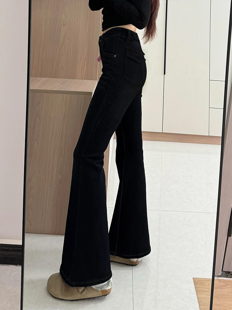 Calças Jeans Pretas de Cintura Alta com Boca de Sino para Mulheres Plus Size Estilo Slim Fit em Forma de V Moda Coreana