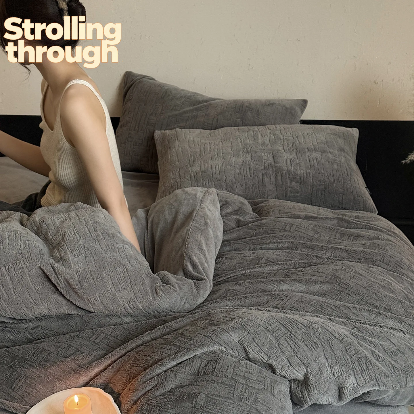 

Легкий люксовый теплый комплект из четырех предметов: утолщенный двусторонний флис с резным узором, нейтральный флис для осени и зимы, пододеяльник.