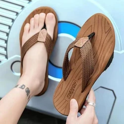 Summer High Quality Outdoor Flip Flops Men Summer Beach Slippers Men Fashion Breathable Casual Men Flip Flops