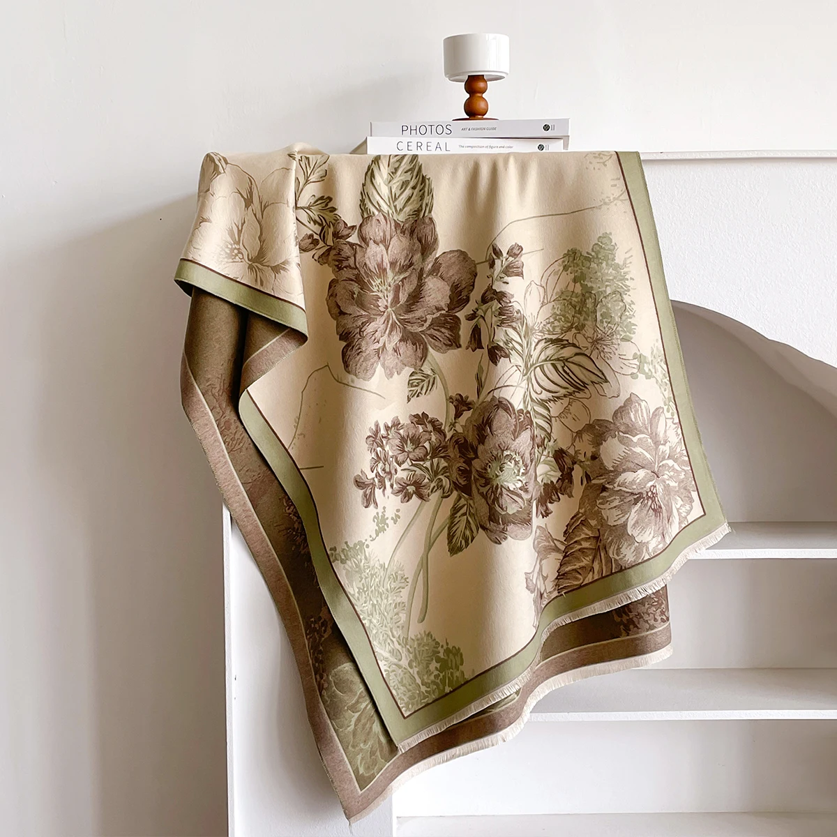 Brand Fashion Winter-Kaschmirschal für Damen – Pashmina-Schal mit Blumenmuster und Quasten, dicker, warmer Wickel- und Poncho – Detail 10