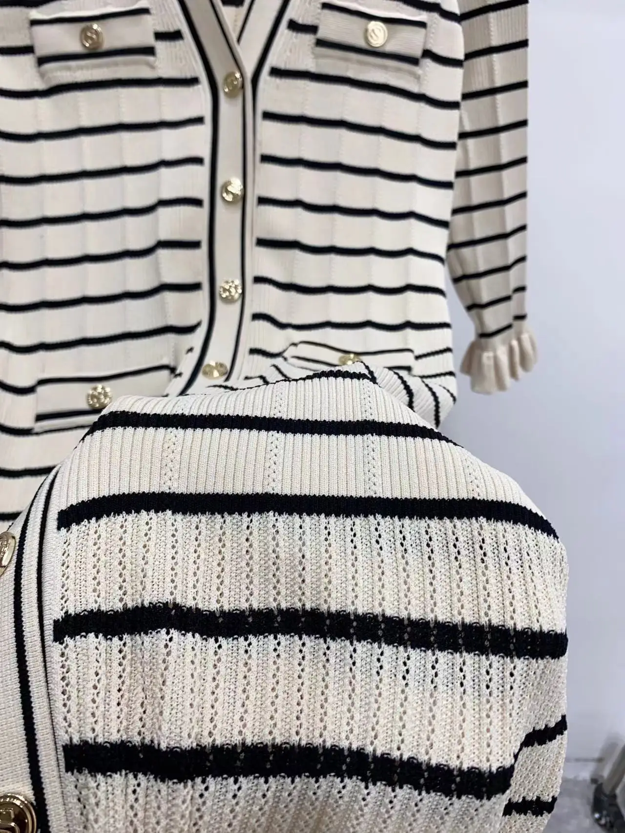 

Striped Knitted Midi Skirt with Ruffle Slim and Gentle Dress for Women in Early Autumn 2025 New Style Birthday Dress for Women