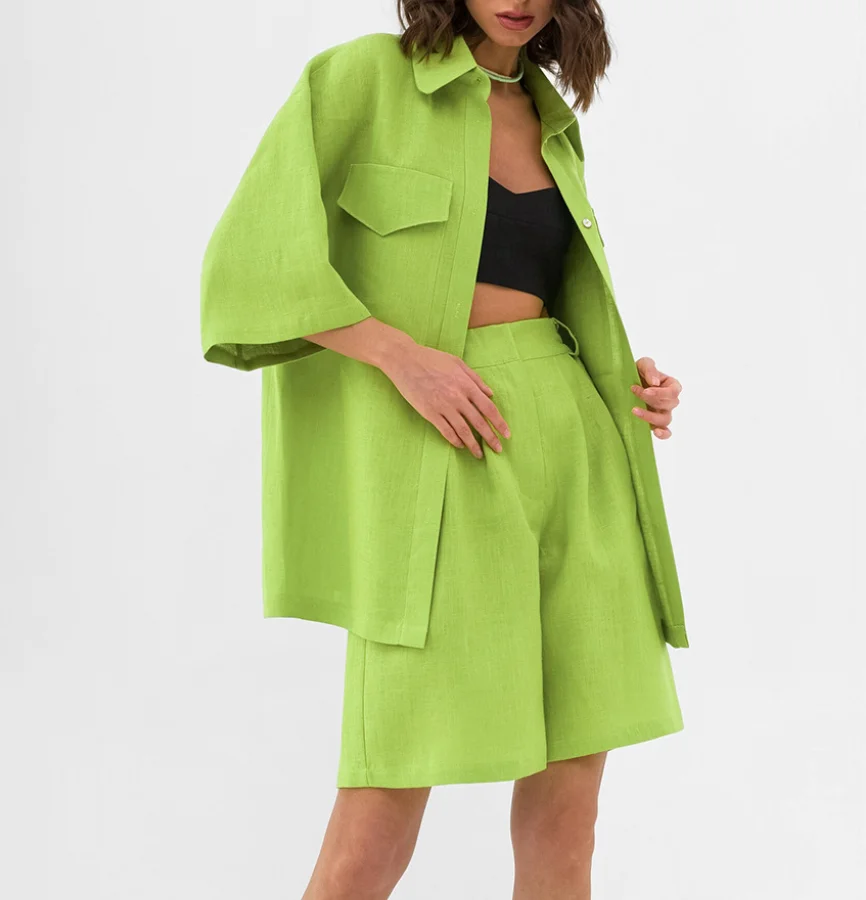 

Solid Color Collar Single Breasted Shirt Top and High Waisted Straight Shorts Set for Summer Women's Casual Loose 2-Piece Set