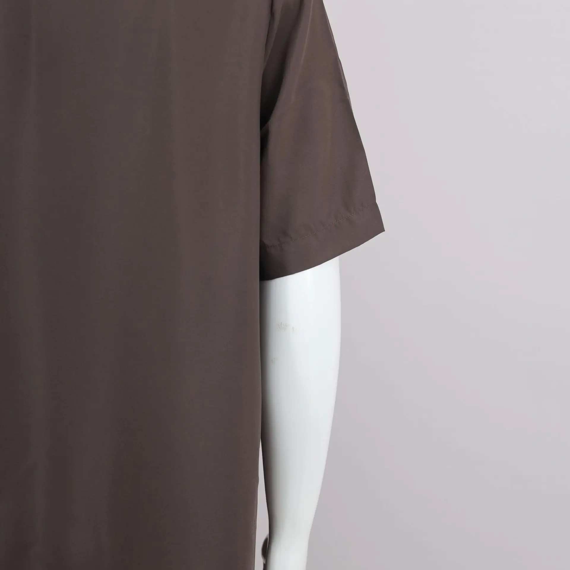 New 2025 Men's Short sleeved Arab Robes Abaya Men's Robes in The Middle East Popular Muslim Men's Fashion Ethnic Long Clothing