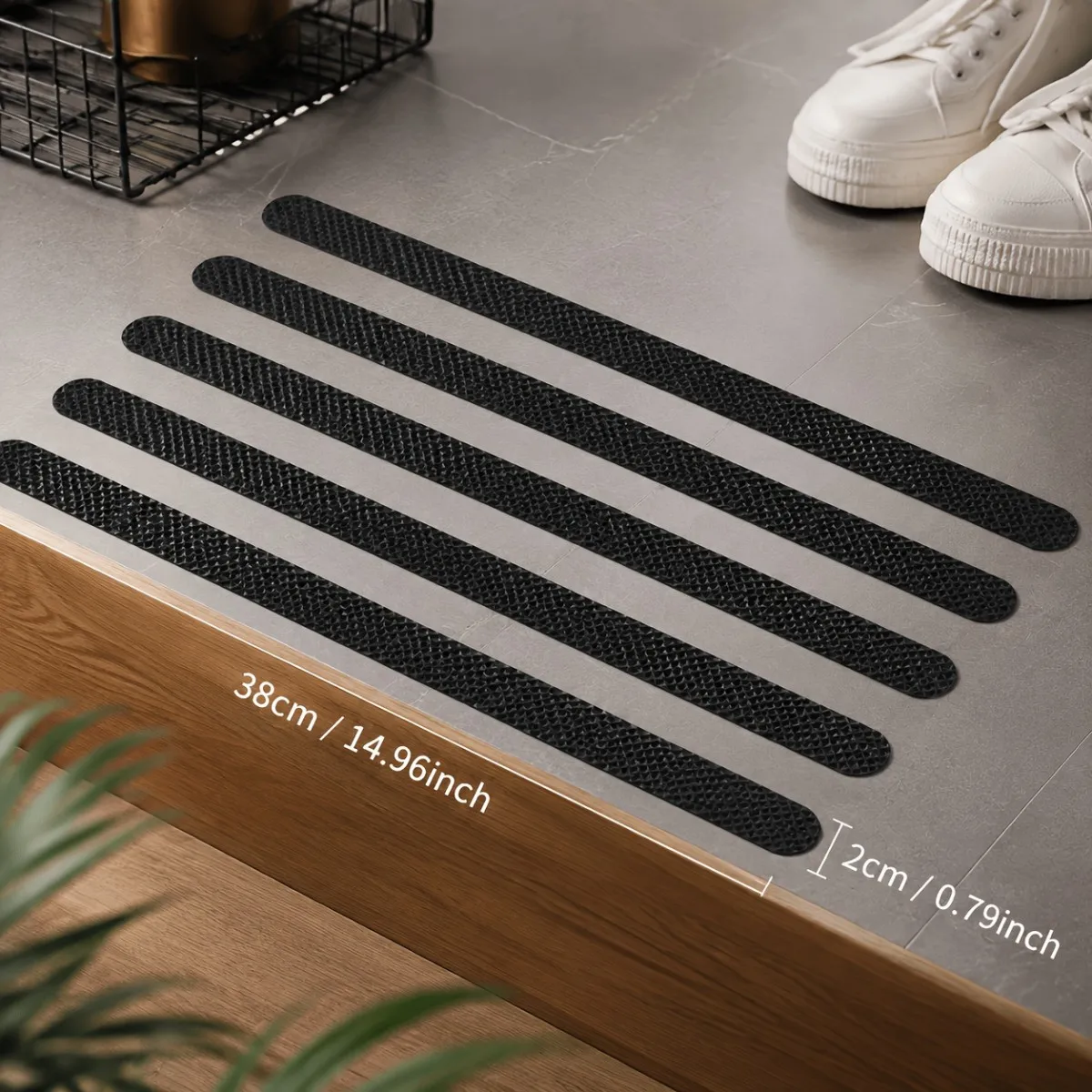 Transparent anti slip pre cut strip, used for anti slip in shower rooms, bathtubs, computer desks, surfboards, indoor stairs