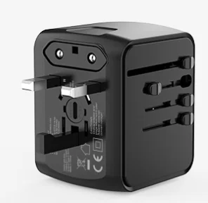 عيد الميلاد العالمي شاحن السفر محول التوصيل المقبس مع ثلاثة USB ونوع C شاحن محول الطاقة