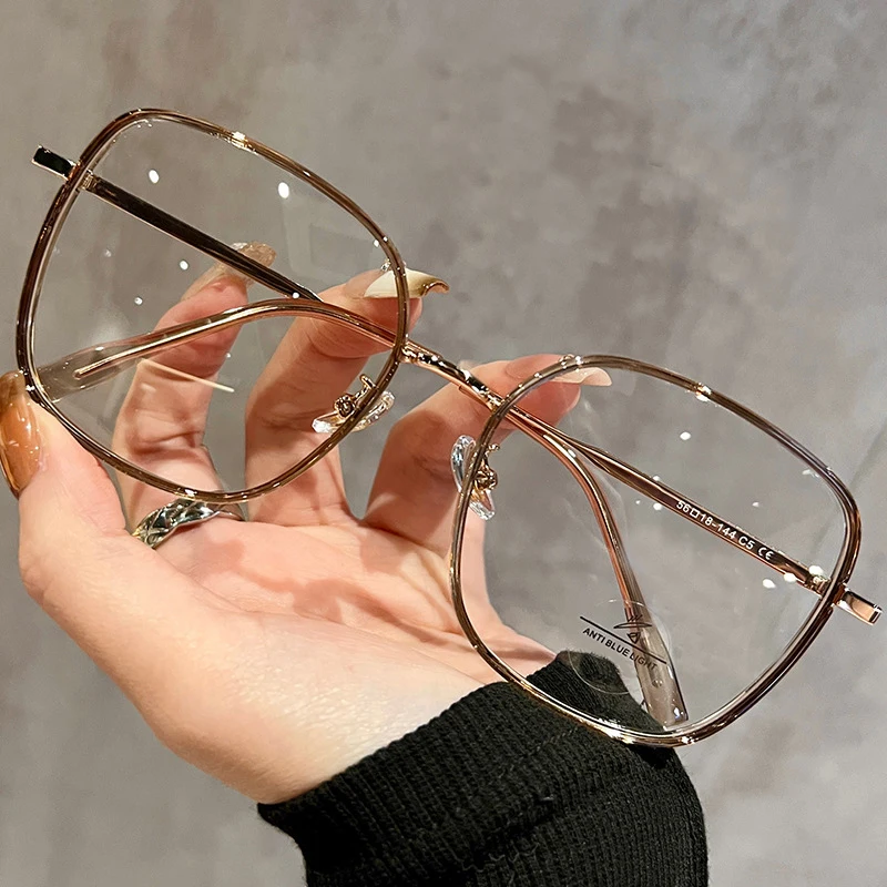 Retro Super Large Frame Myopia Glasses Frame For Women Can Match High-quality And Large Face With Slim Eyes Frame MH9060