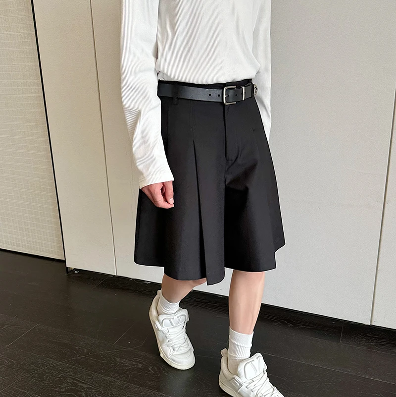 Men\'s Summer Streetwear Japanese Korean Fashion Loose Casual Vintage Pleated Suit Skirt Shorts Short Pants for Men Stage Clothes