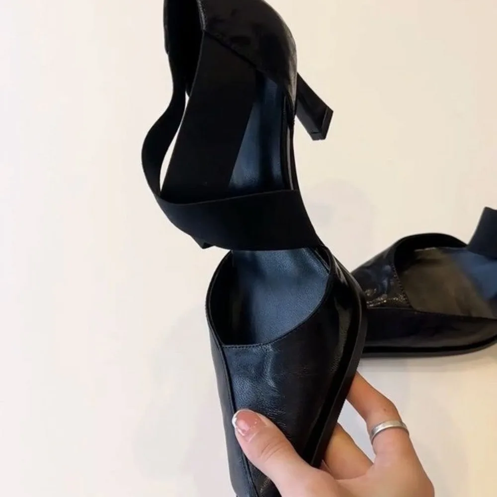 2026 Women's French Elegant Cross Elastic Strap Mary Jane Shoes Square Toe Block Heel Pumps