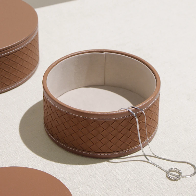 

Light Luxury Leather Jewelry Box Round Model Room Decoration Box Organization Woven Jewelry Storage Jar Vintage Storage Box