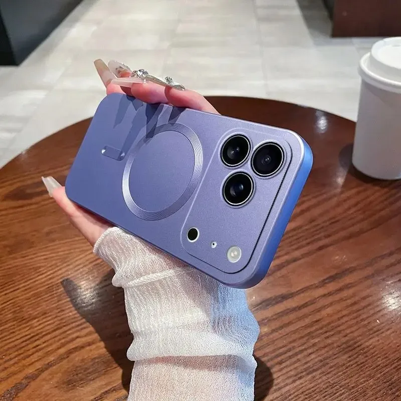 Metallische Magnetische Soft-TPU-Hülle für iPhone 17 Air 16 E 15 14 Plus 13 12 11 Pro Max mit kabellosem Laden und Linsenschutz